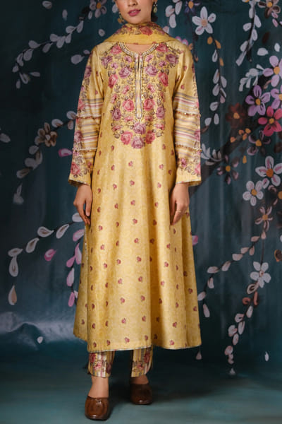 Niti Bothra Yellow printed kurta set NITCNRJLY2204