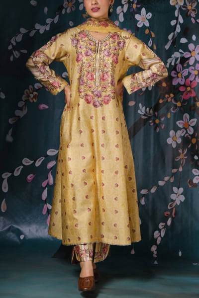 Niti Bothra Yellow printed kurta set NITCNRJLY2204