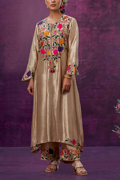 Ivory floral applique kurta set