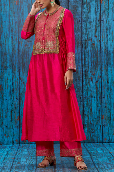 Niti Bothra Pink embellished kurta set NITNOV2213