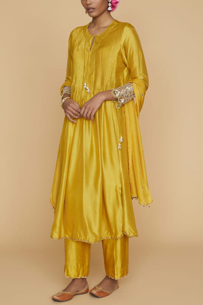 Niti Bothra Mustard embroidered kurta set NITOCT2208