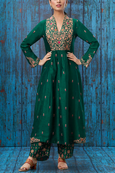 Niti Bothra Green embroidered kurta set NITWOMOCT2218