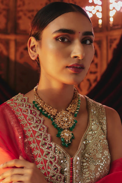 Karisa Gold and green embellished necklace KARIJUN26D346720