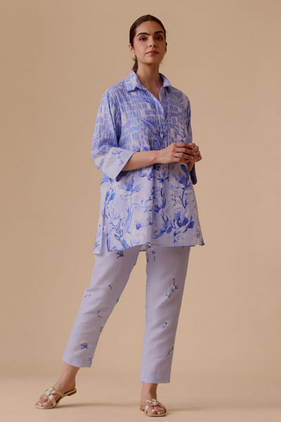 Blue floral printed pants