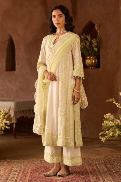 Sheetal Batra Ivory and green sequin embroidered kurta set SHEEMAY26D144660