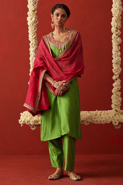 Pink sequin embroidered dupatta