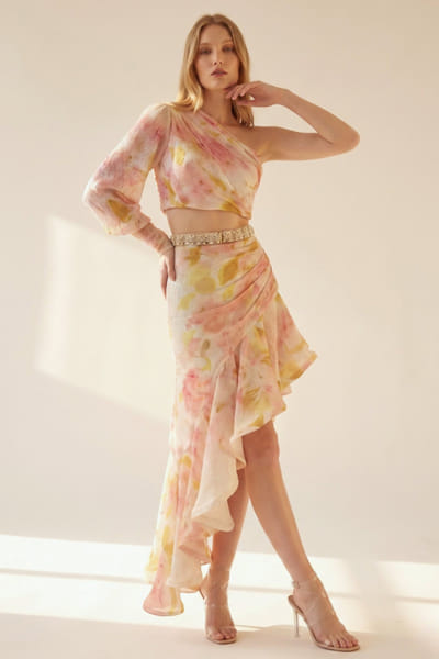 Nikita Mhaisalkar White-pink floral printed ruffle skirt set NIKIJUN26D148096