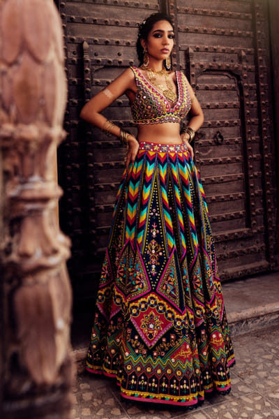 DiyaRajvvir Blue chevron printed lehenga set DIYJUL25D133276