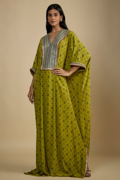 Green printed and embroidered kaftan