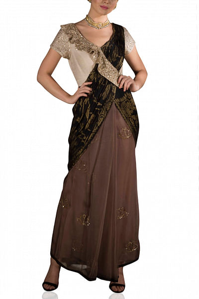 Brown ruffle draped sari