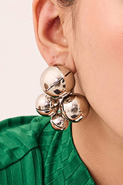 Silver round cluster earrings