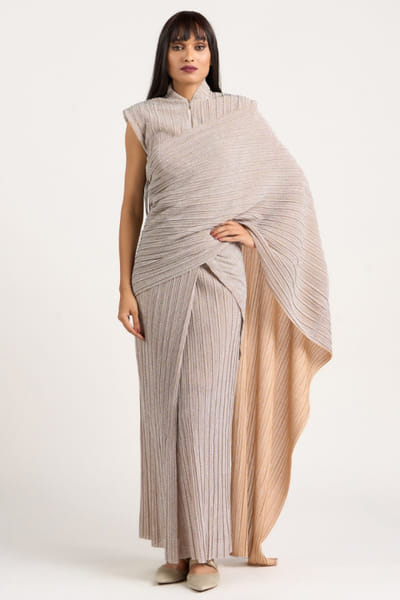 Silver crinkle concept sari