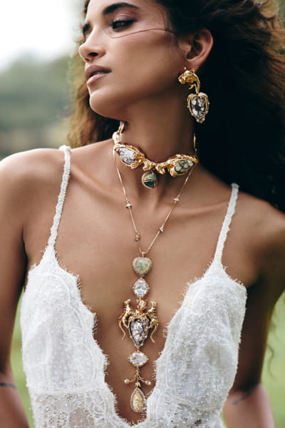 Rose gold leopard wild horse choker