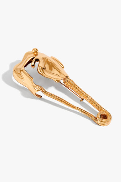 Outhouse Gold sculpted brooch OUTHJUN26D246623