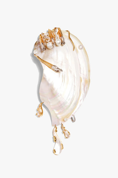 Outhouse Gold pearl and crystal embellished brooch OUTHJUN26D146288