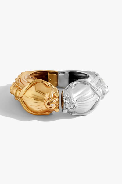 Outhouse Gold and silver sculpted handcuff OUTHJUN26D146287