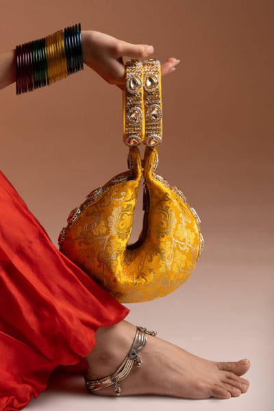Be Chic Yellow brocade clutch BECHJUL26D150881