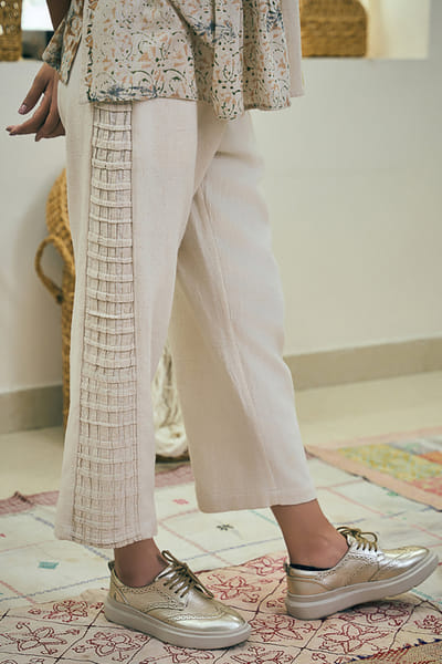 Meld studio White kala cotton trousers MELDAUG26D252726