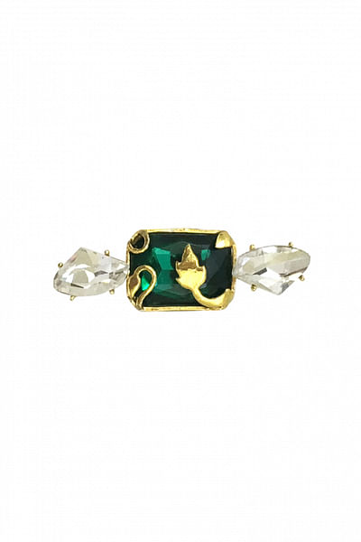 Emerald stone grapevine ring