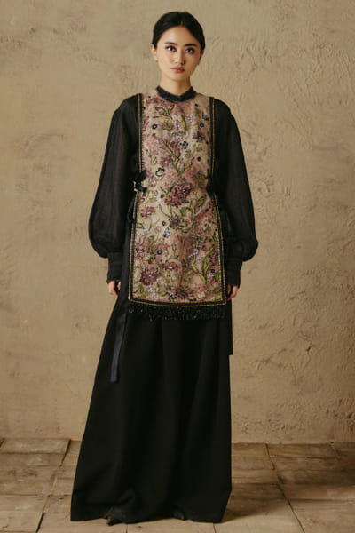 OTT By Tarun Tahiliani Pink floral embroidered fringe gilet OTTBJUN26D247414