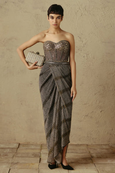 OTT By Tarun Tahiliani Grey-gold knitted textured draped skirt OTTBJUN26D247407