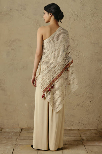 OTT By Tarun Tahiliani Ivory lace hand embroidered one-shoulder top OTTBJUN26D247398