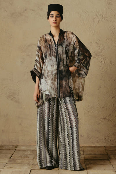 OTT By Tarun Tahiliani Black and abstract print zipper tunic OTTBJUN26D247423