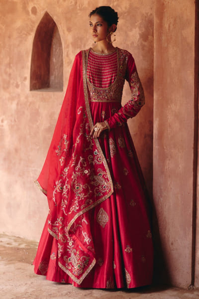 Red motif embroidered kalidar set