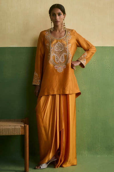 Petticoat Lane Orange embroidered kurta and dhoti set PETTMAY26D144452
