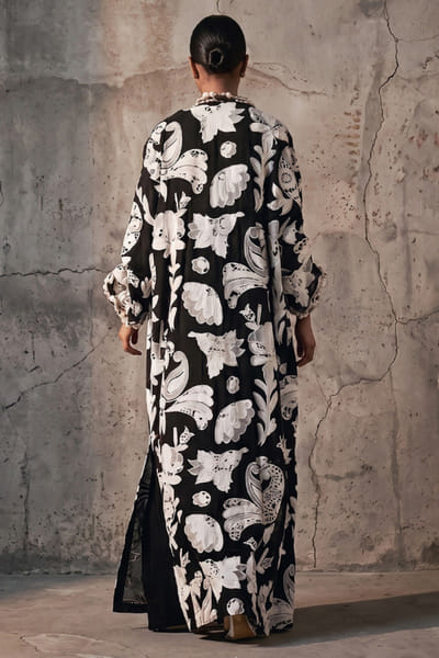 Sana Safinaz Black and white appliqued short kurta set SANAJUL26D150007