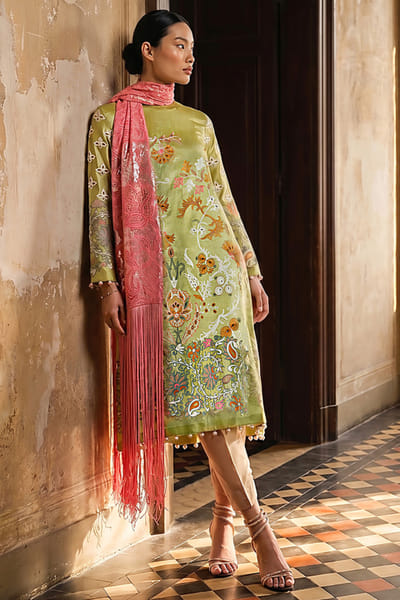 Sana Safinaz Olive green and pink embroidered kurta set SANAAUG26D153592