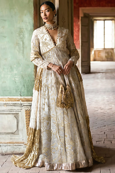Sana Safinaz Beige gota embellished peshwas set SANAAUG26D153587