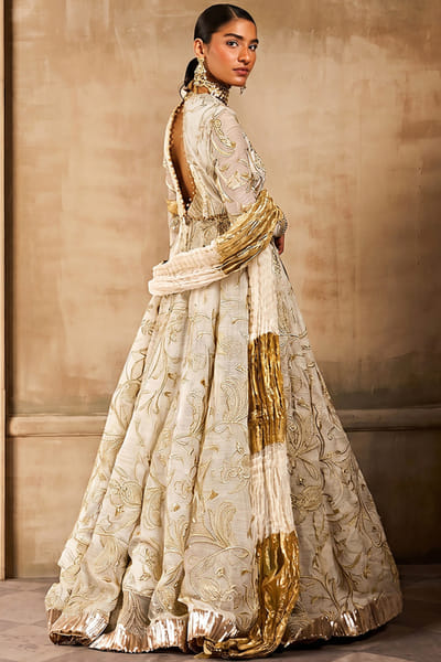 Sana Safinaz Beige gota embellished peshwas set SANAAUG26D153587
