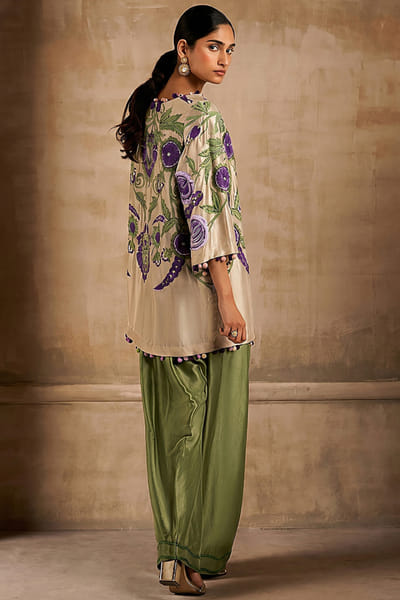 Sana Safinaz Ivory-olive appliqued kurta set SANAAUG26D153590