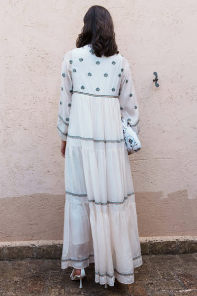 Shruti Sancheti White paisley embroidered tiered maxi dress SHRUJUN26D147599