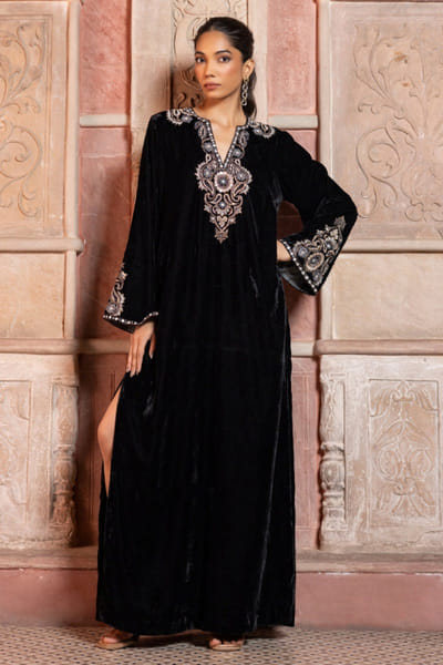Black paisley embroidered kaftan