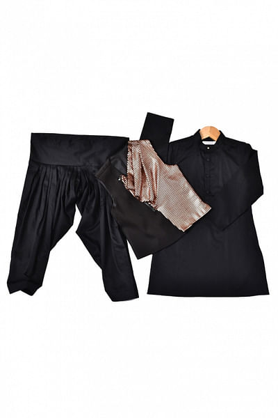 Black kurta and waist coat set