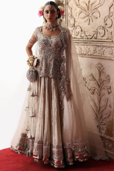 Hussain Rehar Ivory embroidered lehenga set HUSAUG25D132520