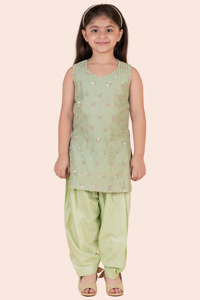 Green heart sequin embroidered kurta set