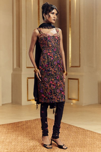 Black embroidered kurta set