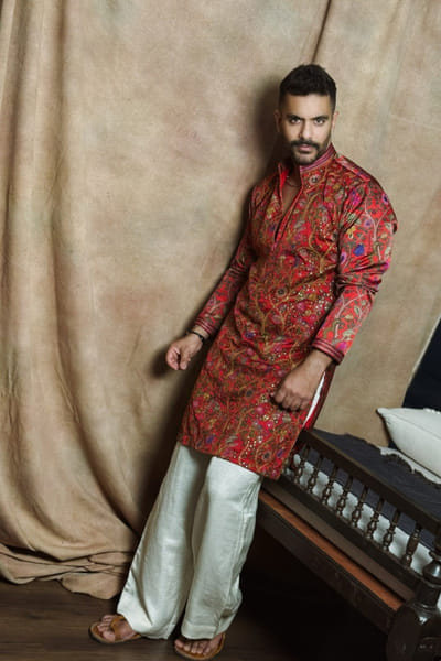 Red coin embellished printed kurta set