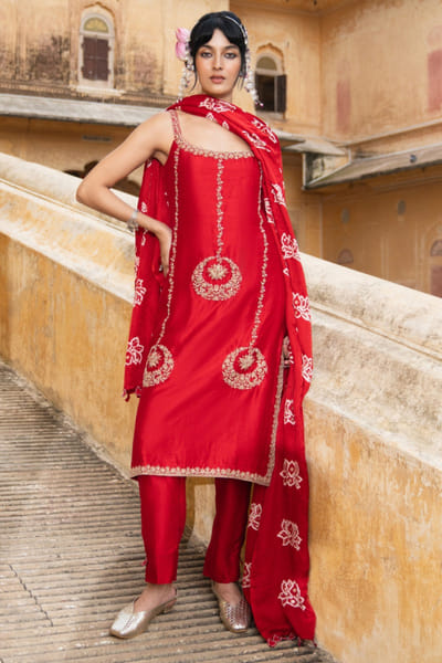 Pink City by Sarika Red lotus and rose dori embroidered kurta set PINOCT25D135434