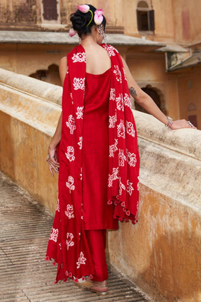 Pink City by Sarika Red lotus and rose dori embroidered kurta set PINOCT25D135434