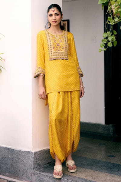 Pink City by Sarika Yellow pearl embroidered kurta set PINKJUN26D146342