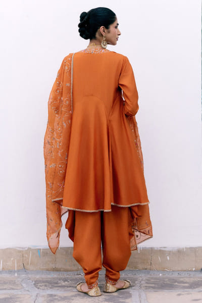 Pink City by Sarika Orange jaal embroidered kurta dhoti set PINKJUN26D146335