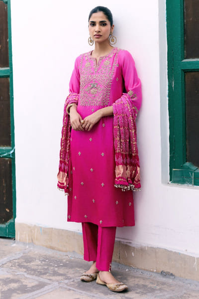 Pink City by Sarika Rani pink peacock embroidered kurta set PINKJUN26D146343