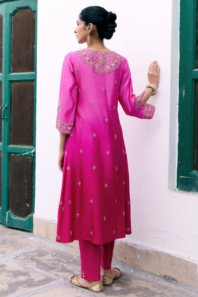 Pink City by Sarika Rani pink peacock embroidered kurta set PINKJUN26D146343