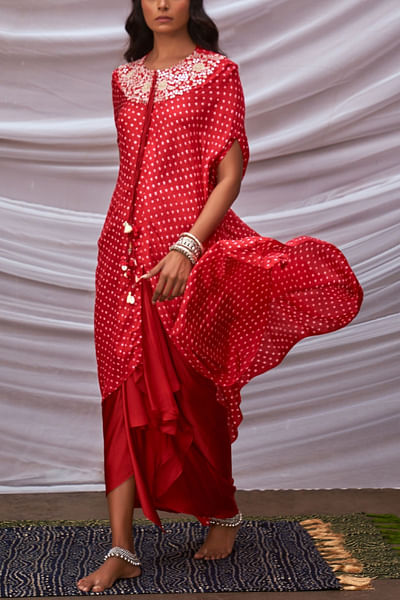 Red bandhani cape set