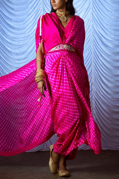 Pink leheriya concept sari set