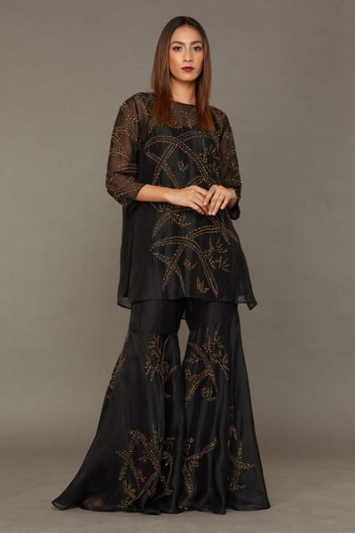 Black and gold embroidered kurta and inner